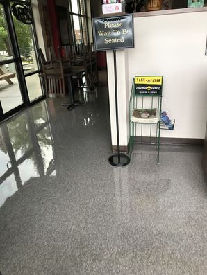 Before & Ater Floor Care at 521 Barbecue in Tega Cay SC (2)