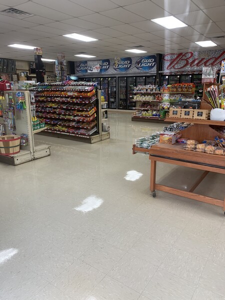 Before and After Floor Care Foothills Grocery and Deli in Thurmond, NC (5)