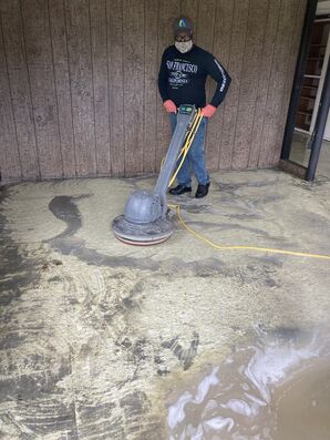Before and After Floor Cleaning in Stony Point, NC (2)