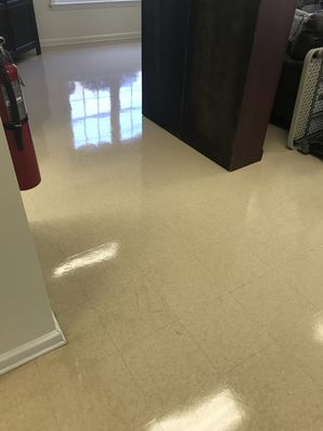 Before & After Floor Care Meadow Lark Glen Apartments in Mooresville, NC (5)