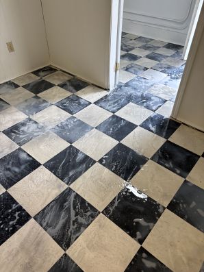Before & After Floor Cleaning - Kitt & Karla Boutique in Wadesboro, NC (1)